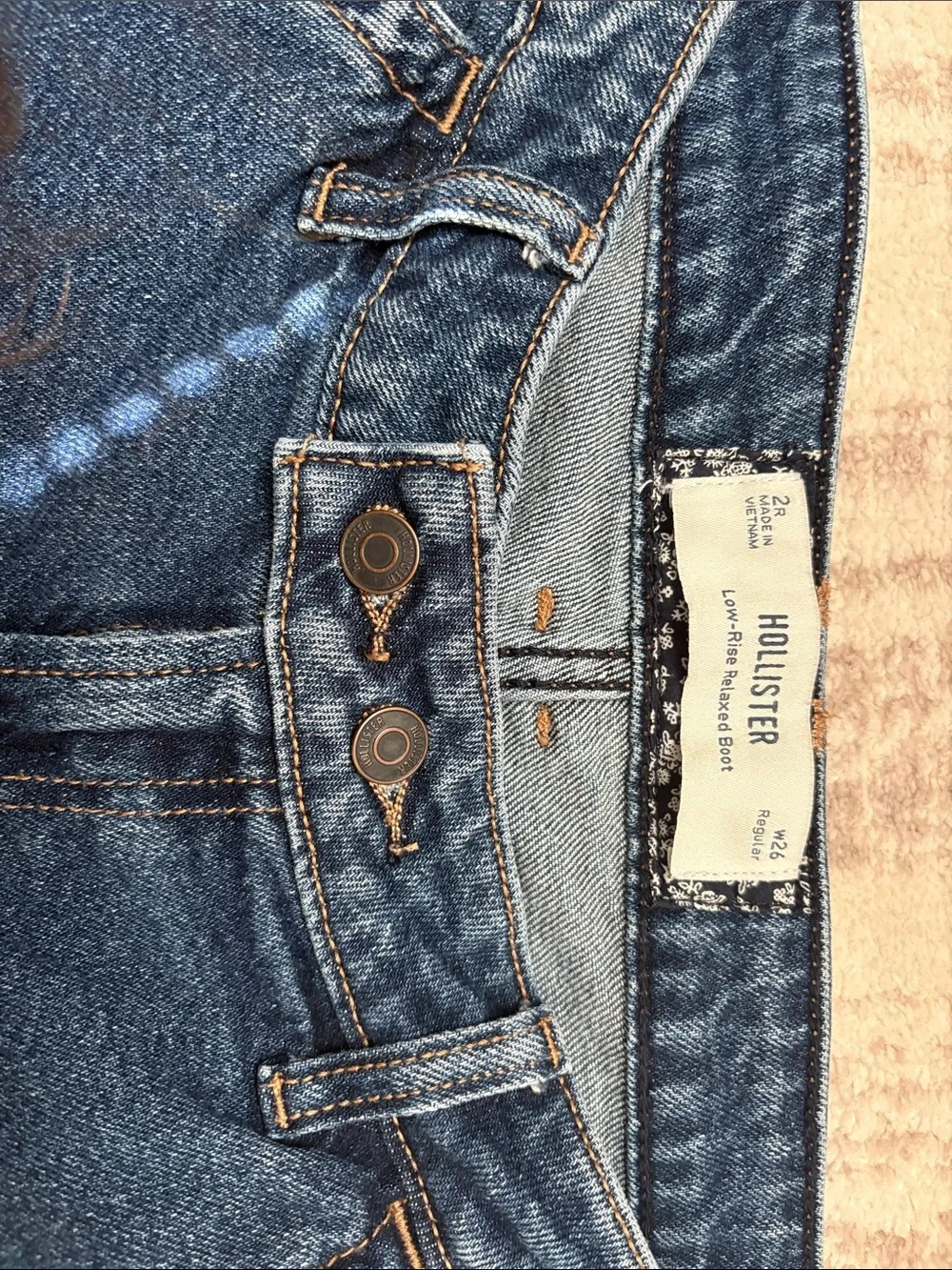 Hollister Low-Rise Women's Flared Jeans